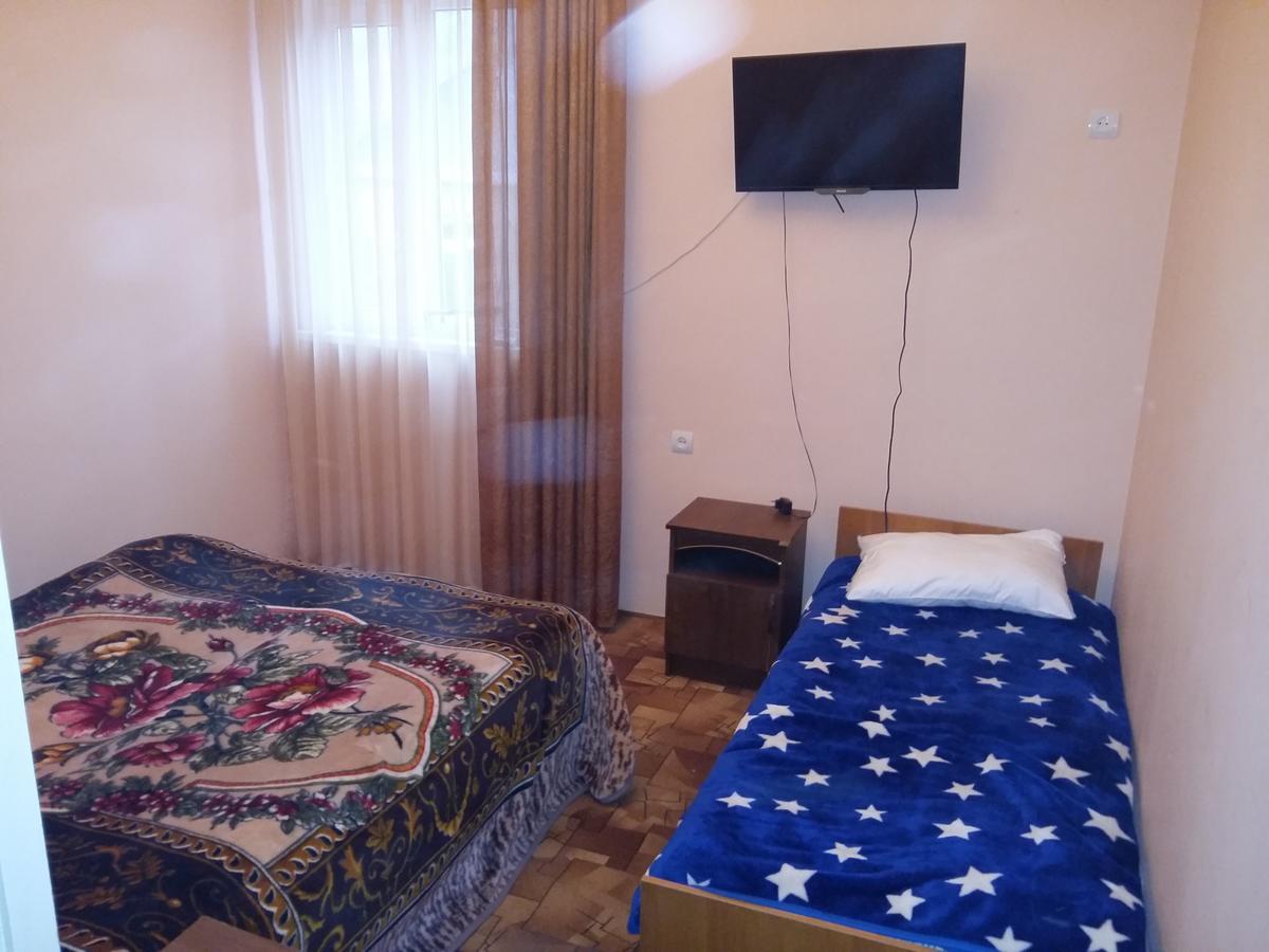 Guest House U Aleny Gagry Exterior photo
