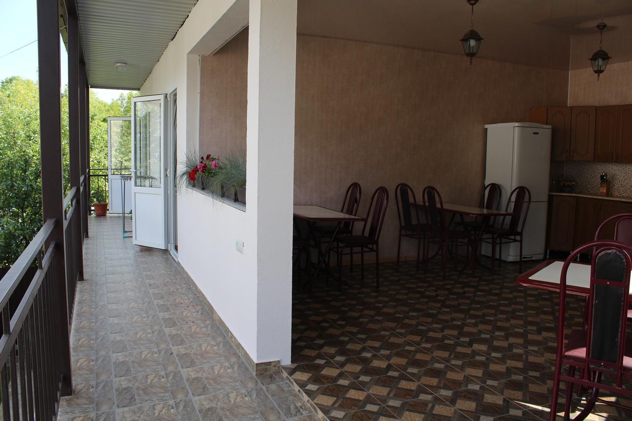 Guest House U Aleny Gagry Exterior photo